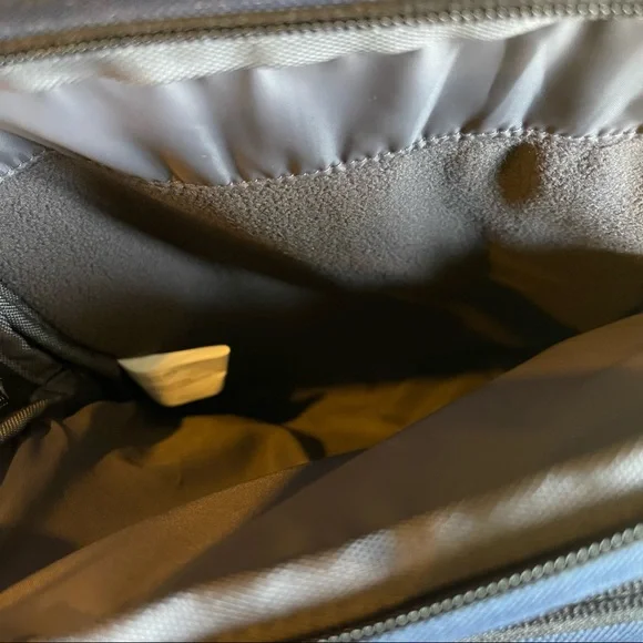 NWT Moleskine Nomad Navy/Black Backpack Medium - Picture 14 of 14